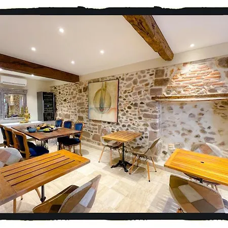 易博尔纳特住宿加早餐旅馆 4* 圣让皮耶德波尔