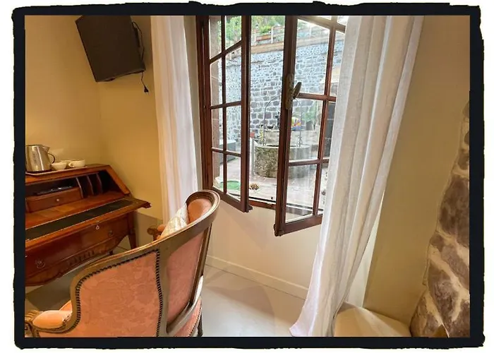 D'hotes Maison E.bernat Bed & Breakfast 4*